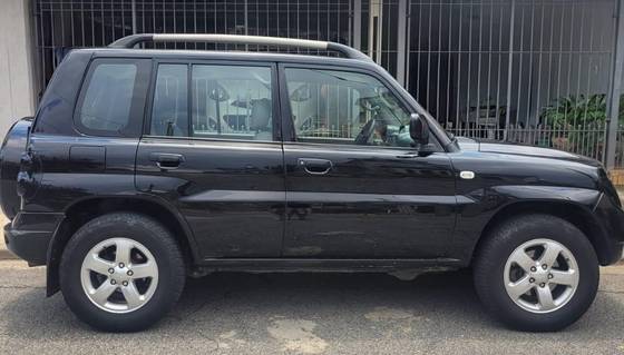 MITSUBISHI PAJERO TR4 2.0 4X4 16V FLEX 4P MANUAL MITSUBISHI PAJERO TR4 2.0 4X4 16V FLEX 4P MANUAL